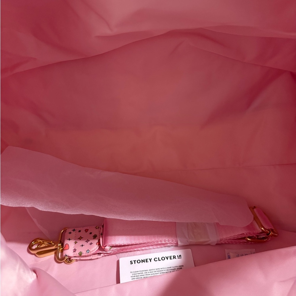 Stoney Clover Lane Disney Princess Never Stop Dreaming Classic Duffle Bag NWT - Picture 6 of 7
